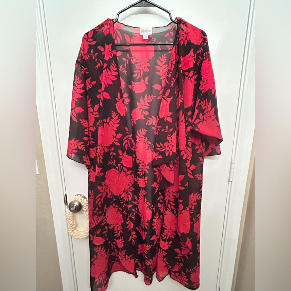 Lularoe Shirley kimono Medium